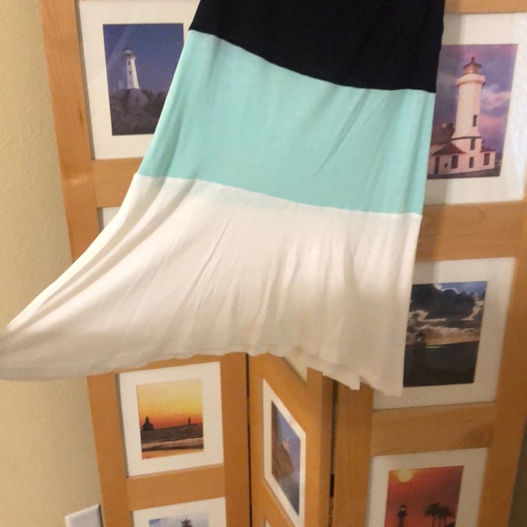 Tri color tank top - Picture 2 of 3